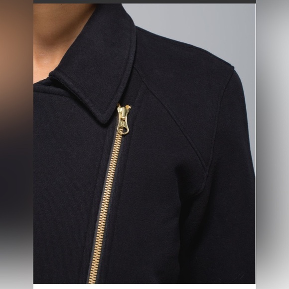 Lululemon | Lab Shadow Jacket - Picture 4 of 14